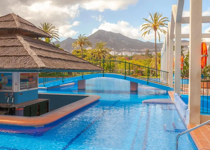 Deluxe Apartment In Benalbeach With Water Park